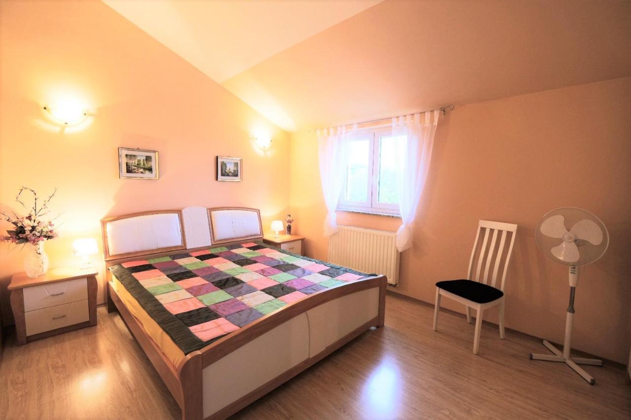Apartments Coral, Klimno, Island Krk Exterior foto